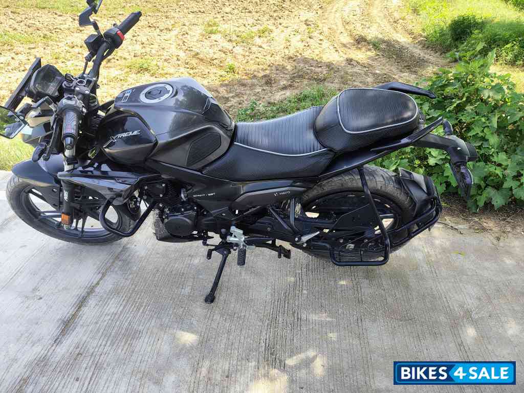 Black Hero Xtreme 125R Black Hero Xtreme 125R
