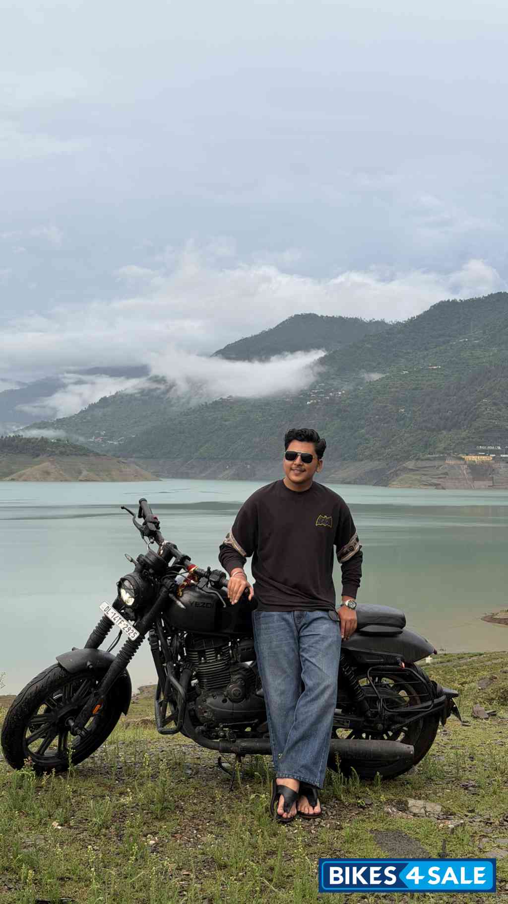 Shadow Black Top Variant Yezdi Roadster 2026 Shadow Black Top Variant Yezdi Roadster 2026
