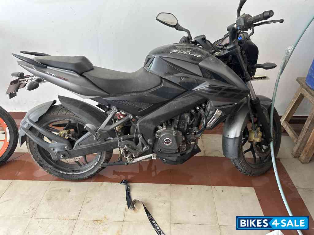 Bajaj Pulsar NS200