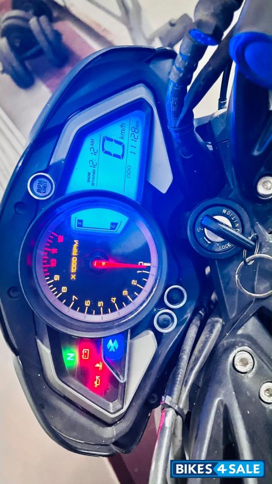 Black Bajaj Pulsar NS200 Black Bajaj Pulsar NS200