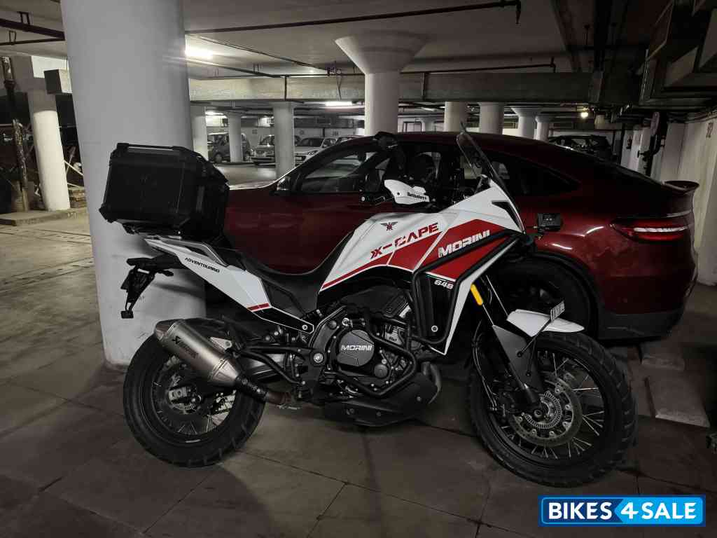 Moto Morini X-Cape 650X