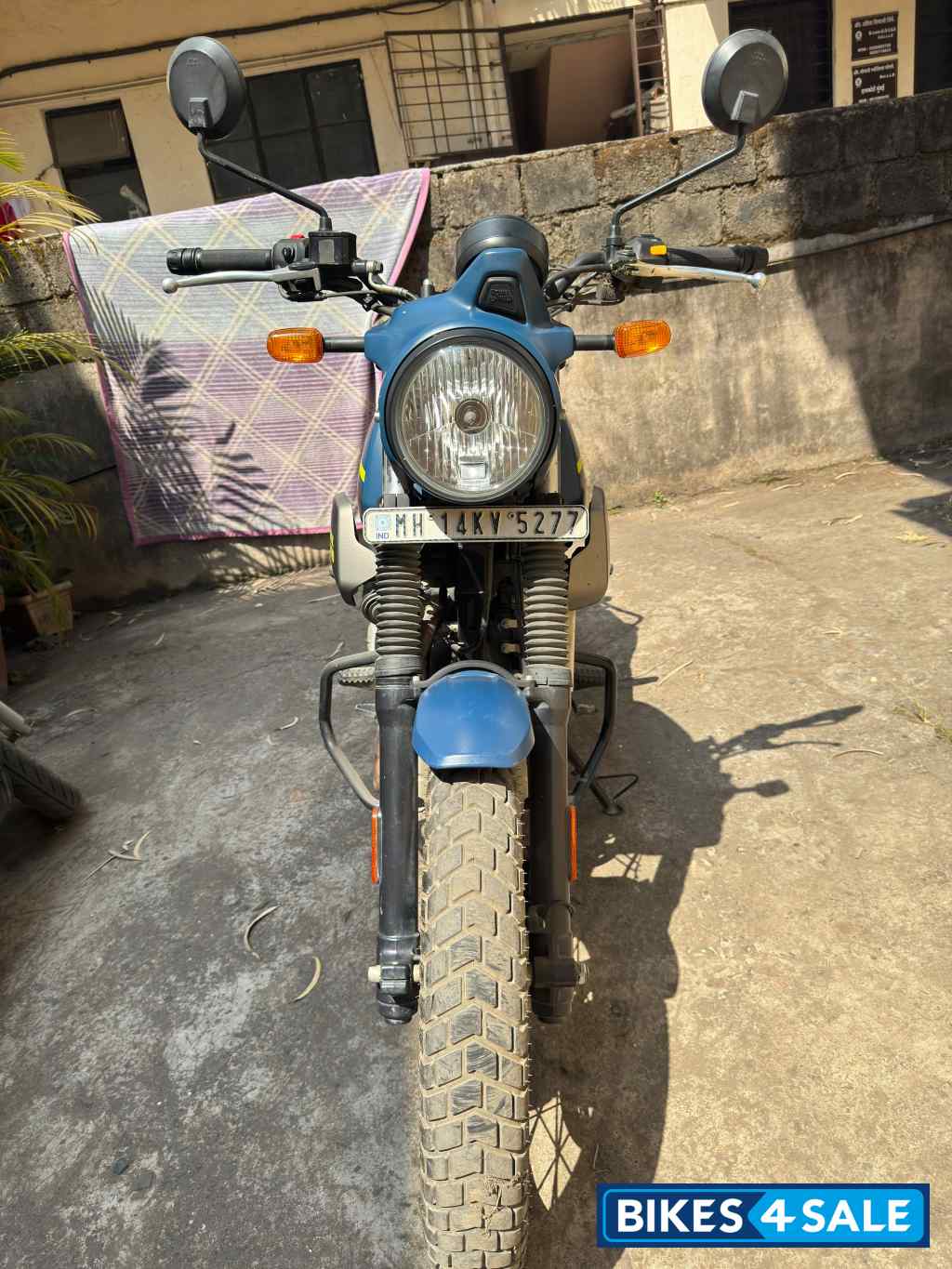 Skyline Blue Royal Enfield Scram 411 Skyline Blue Royal Enfield Scram 411