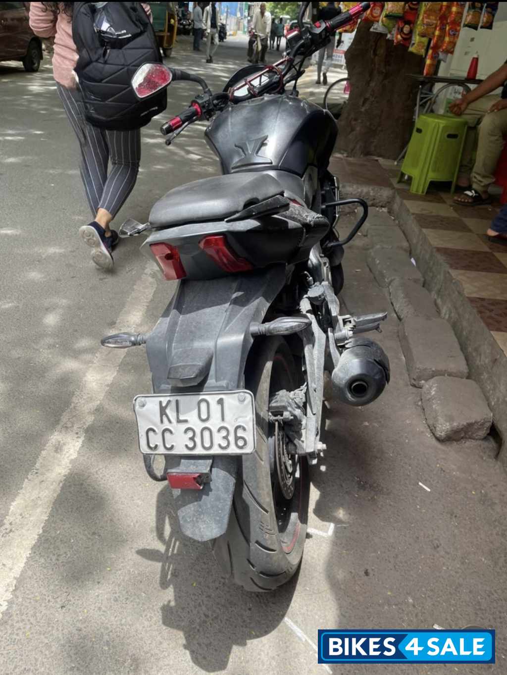 Matte Black Bajaj Dominar 400 Disc Matte Black Bajaj Dominar 400 Disc