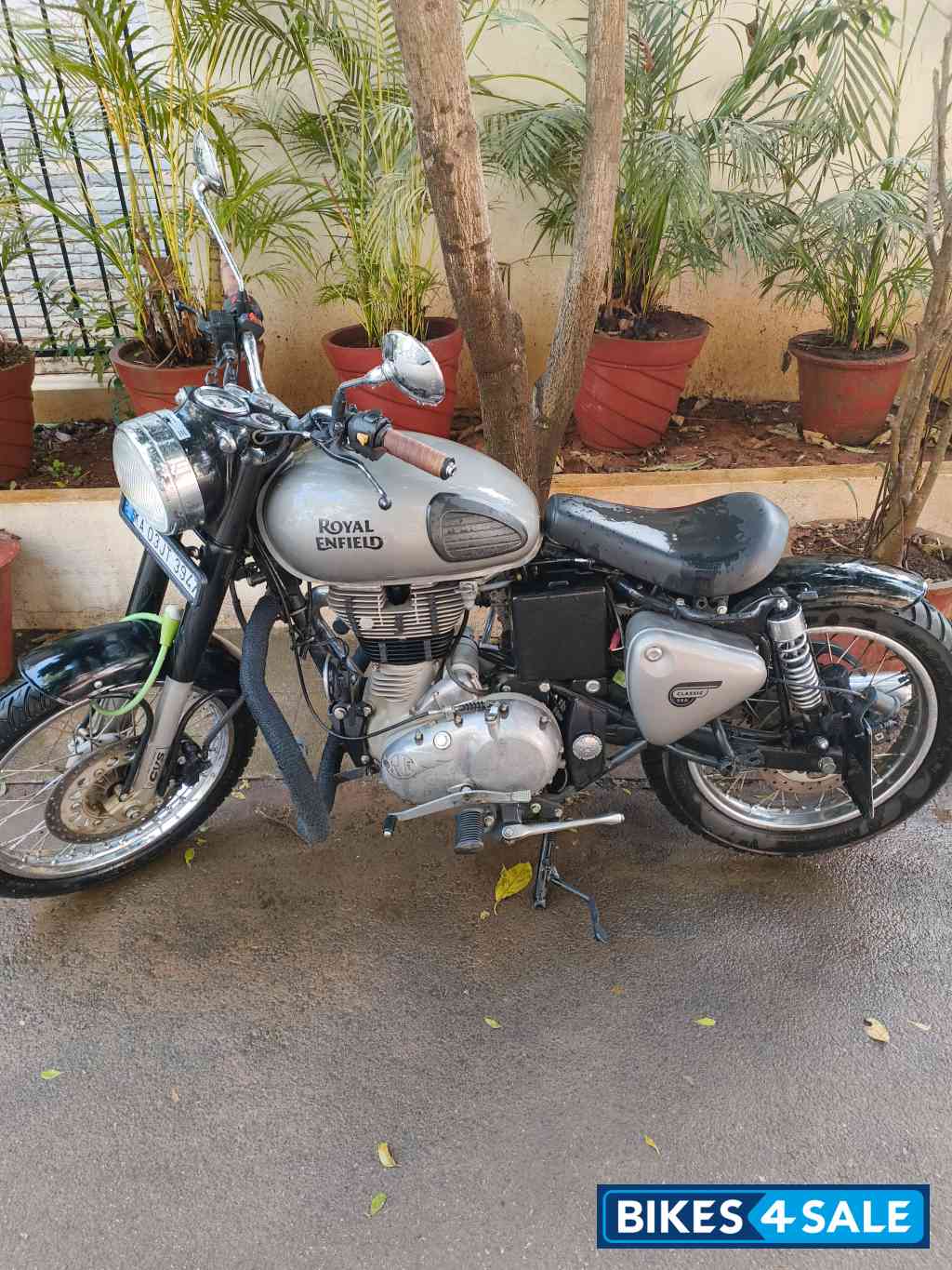 Royal Enfield Classic 350