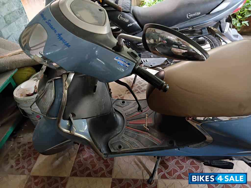 Blue Yamaha Fascino 125 Fi Hybrid Blue Yamaha Fascino 125 Fi Hybrid