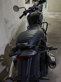 Triumph Speed T4