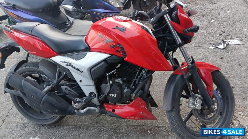TVS Apache RTR 160 4V