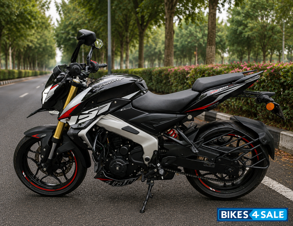 Black Bajaj Pulsar NS400Z 2026