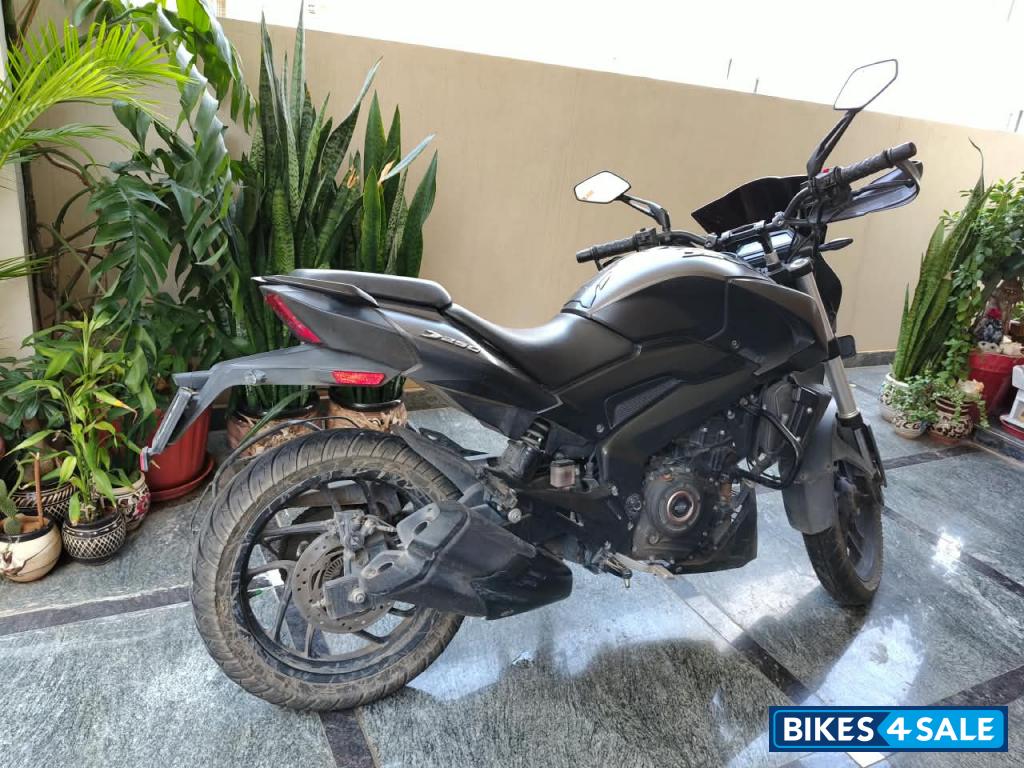 Bajaj Dominar 250