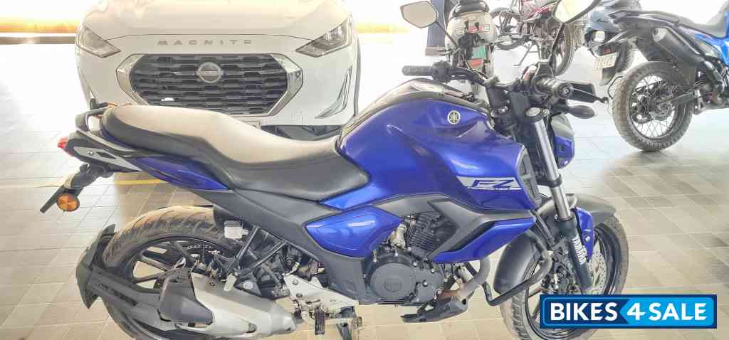 Yamaha FZ-S FI V3