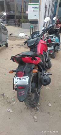 Dual Tone: Red & Grey Yamaha FZ-S