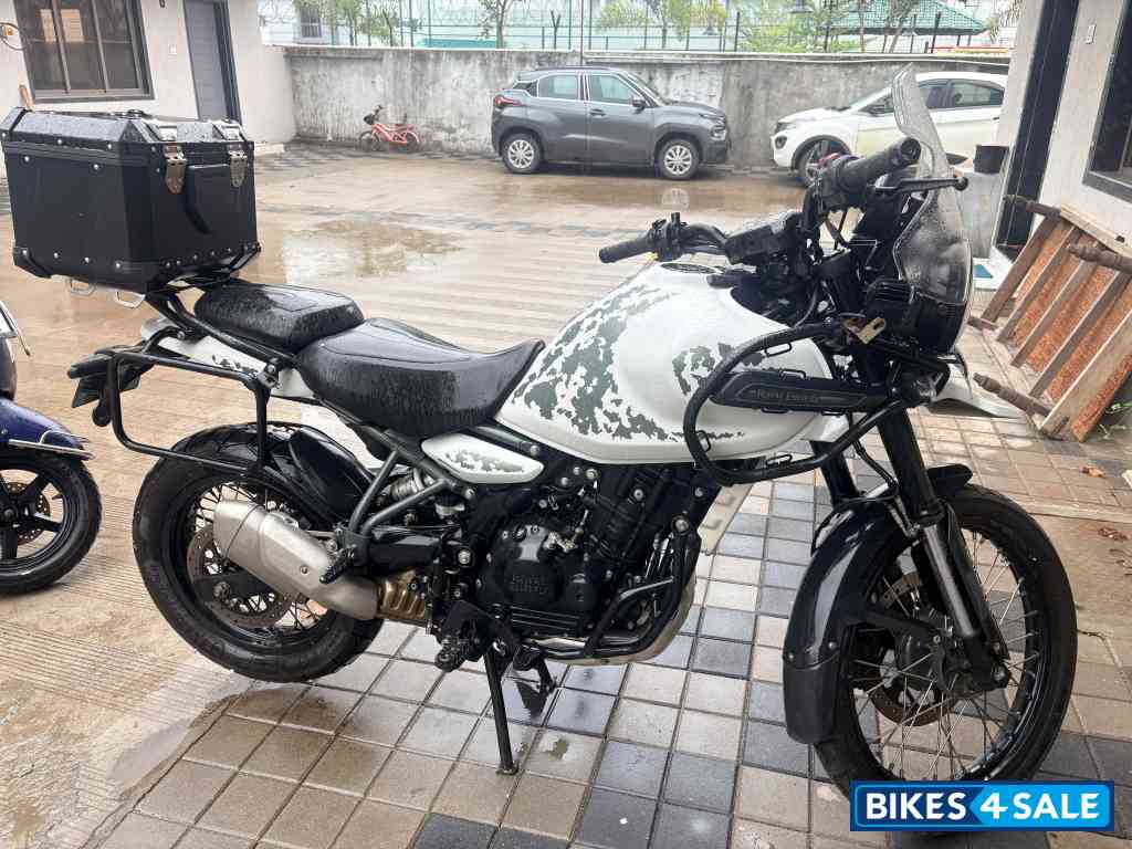Royal Enfield Himalayan 450 Royal Enfield Himalayan 450