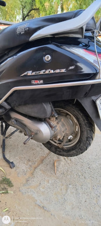 Black Honda Activa