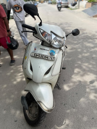 White Honda Activa