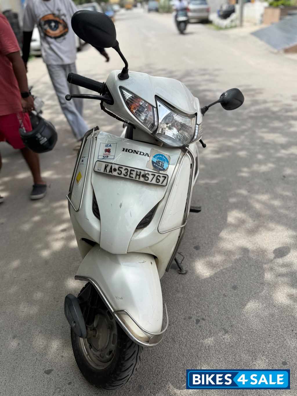White Honda Activa