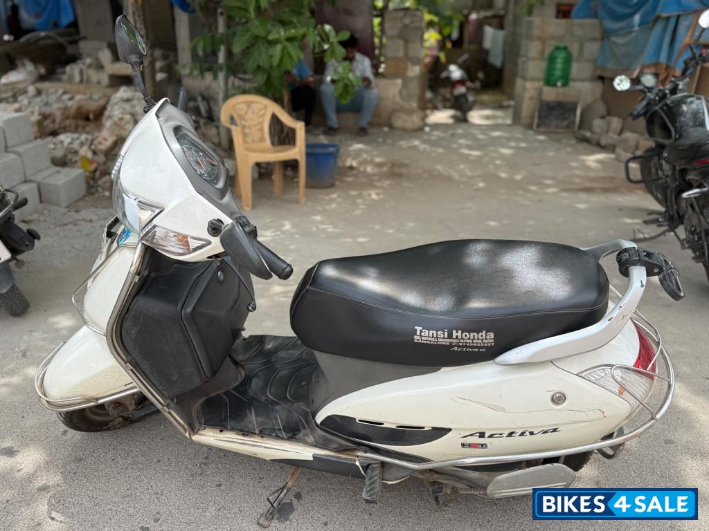White Honda Activa