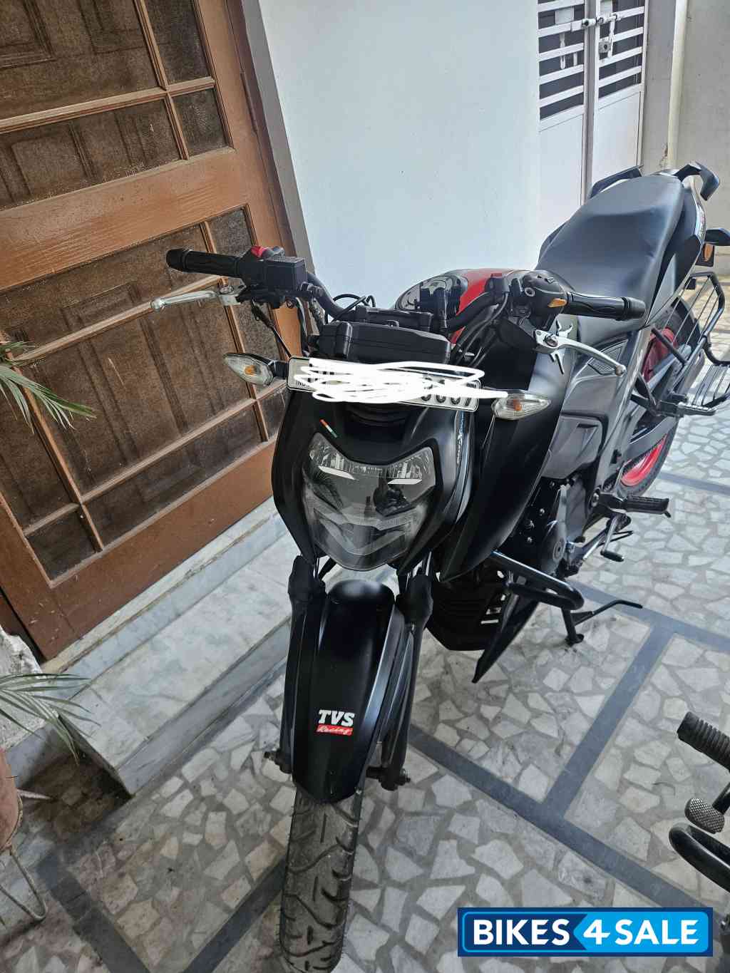 Red Black TVS Apache RTR 160 4V BS6