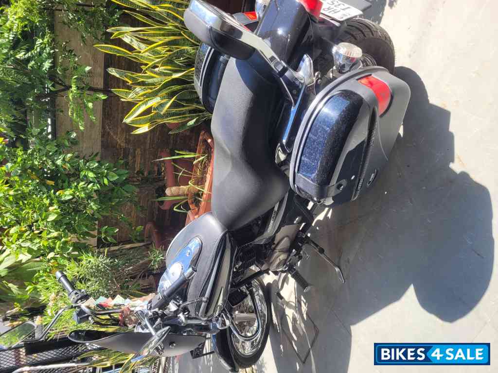 Bajaj Avenger Cruise 220