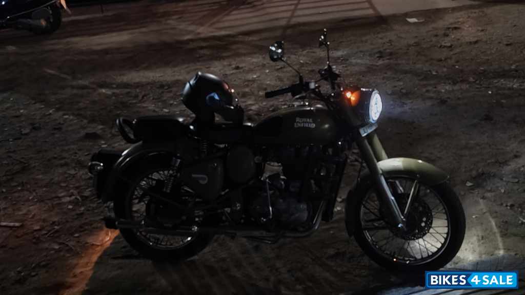 Royal Enfield Classic Desert Storm Royal Enfield Classic Desert Storm