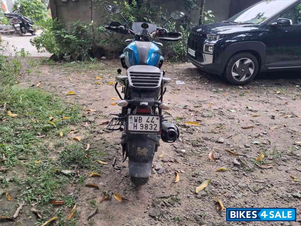 Cayan Mettalic Yamaha FZ25 Cayan Mettalic Yamaha FZ25