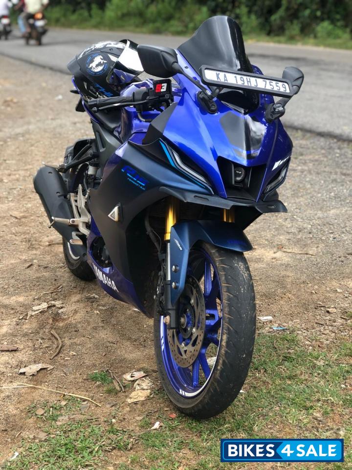 Yamaha R15 V4