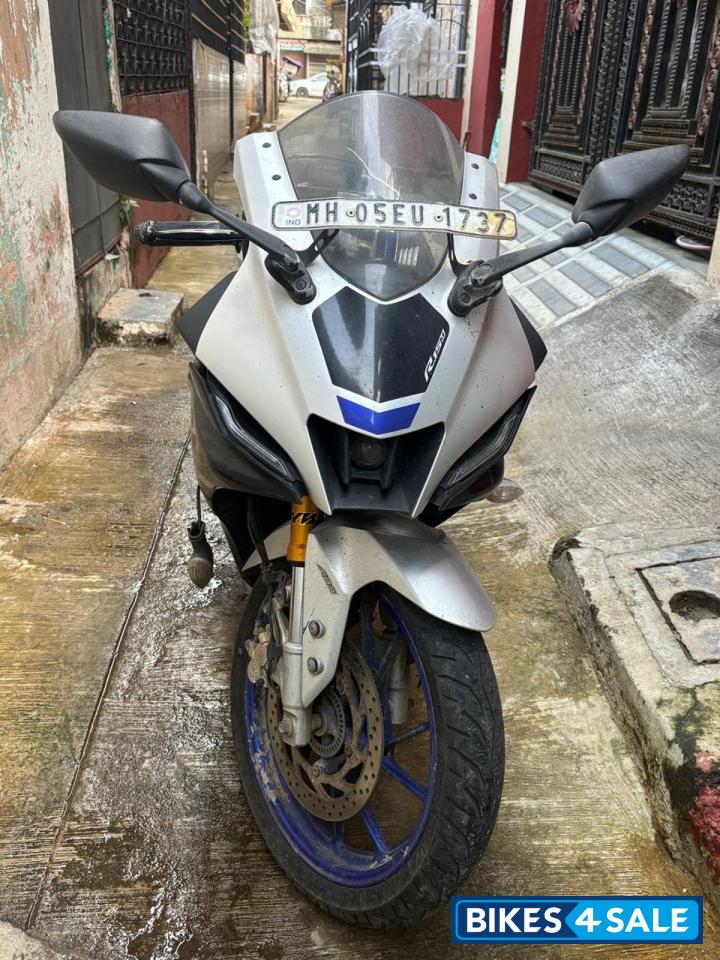 Yamaha R15M