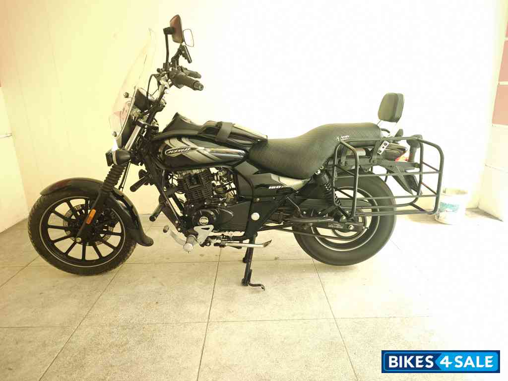 Bajaj Avenger Street 160 BS6 Bajaj Avenger Street 160 BS6