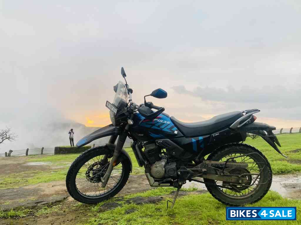 Blue Hero Xpulse 200 4V