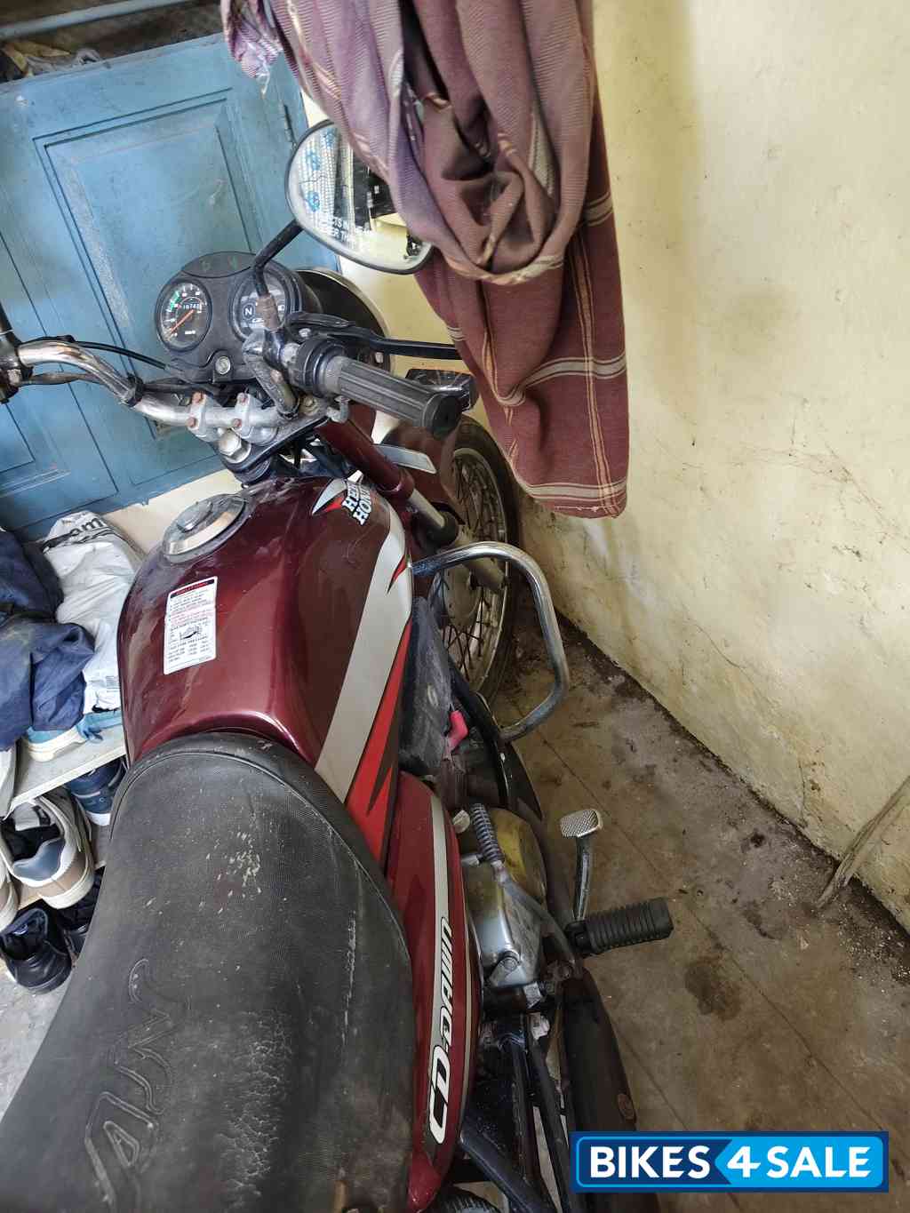 Maroon Hero CD 100