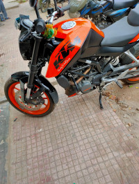 KTM Duke 125