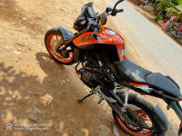KTM Duke 125