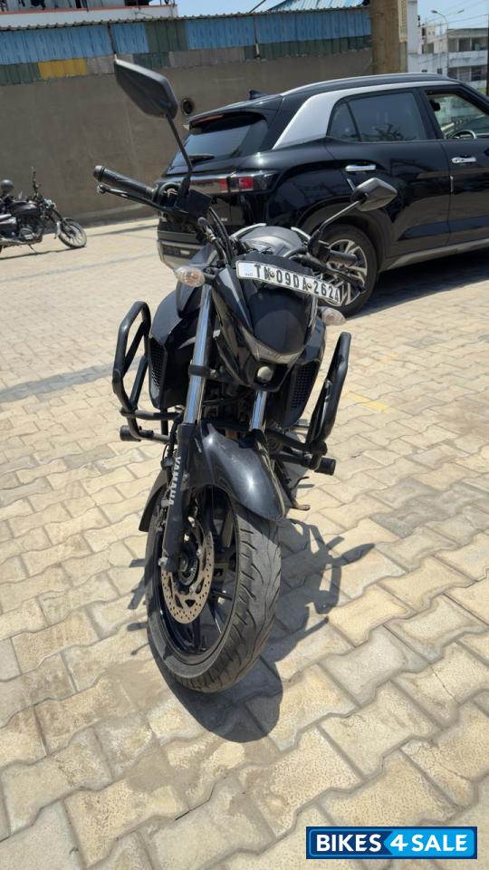 Black Yamaha FZ 25 BS6