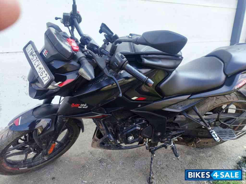 Bajaj Pulsar N160