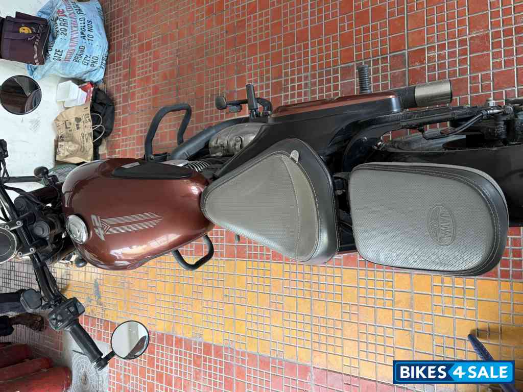 Jawa 42 Bobber Dual Channel ABS Jawa 42 Bobber Dual Channel ABS