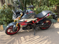Limestone Metallic BMW G 310 R