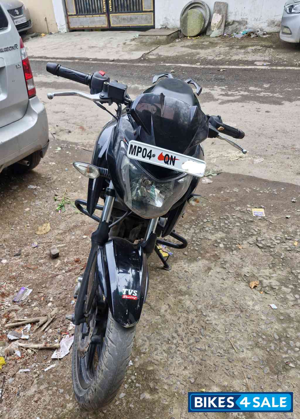 TVS Apache RTR 160 4V
