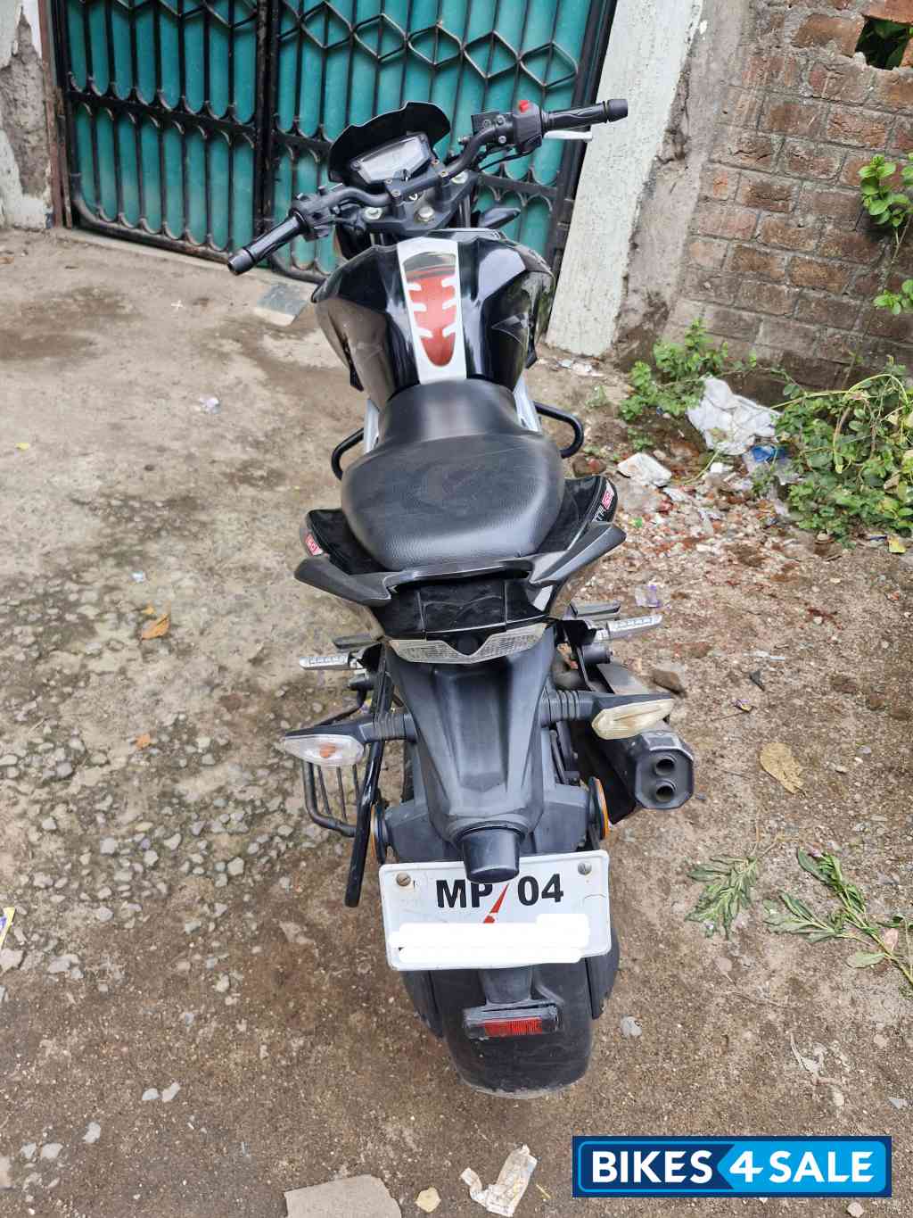 TVS Apache RTR 160 4V TVS Apache RTR 160 4V