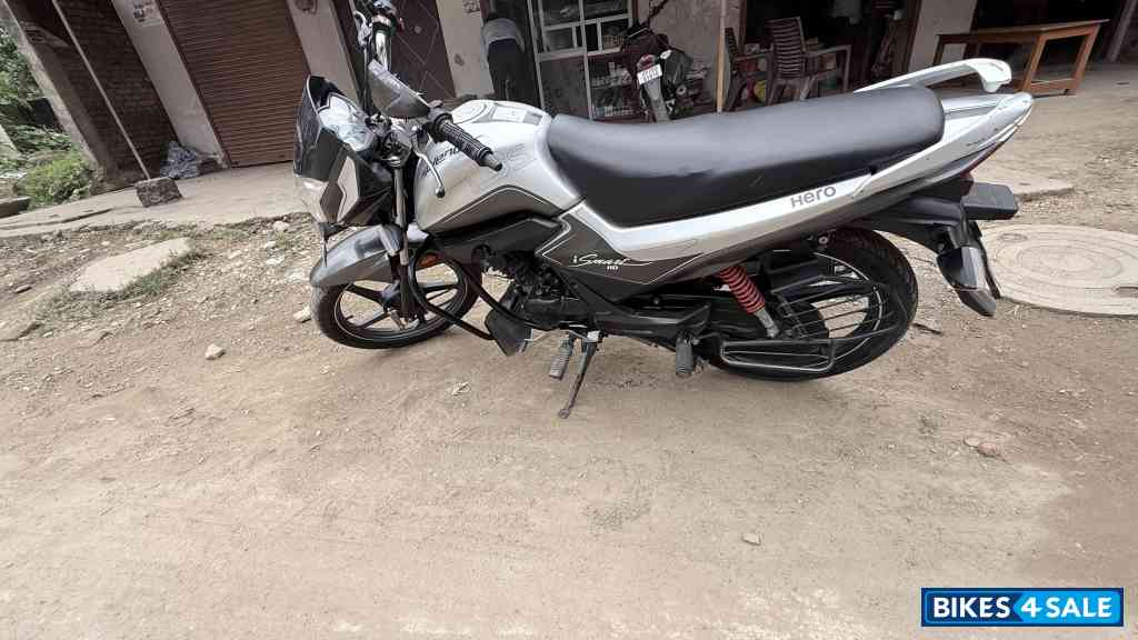 Silver And Black Hero Splendor iSmart 110 Silver And Black Hero Splendor iSmart 110