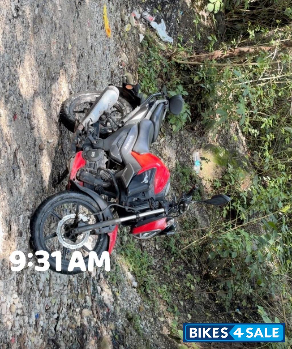Red TVS Raider 125