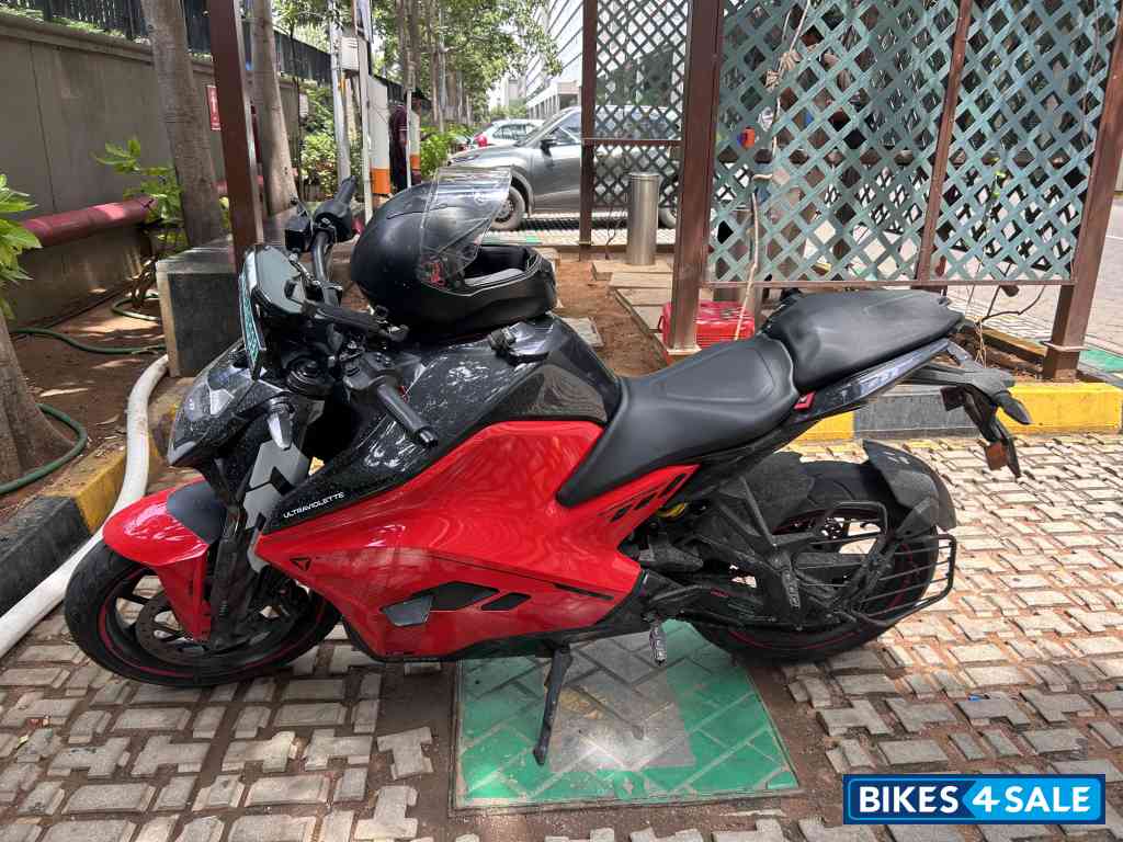 Red Black Ultraviolette F77 SuperStreet Recon
