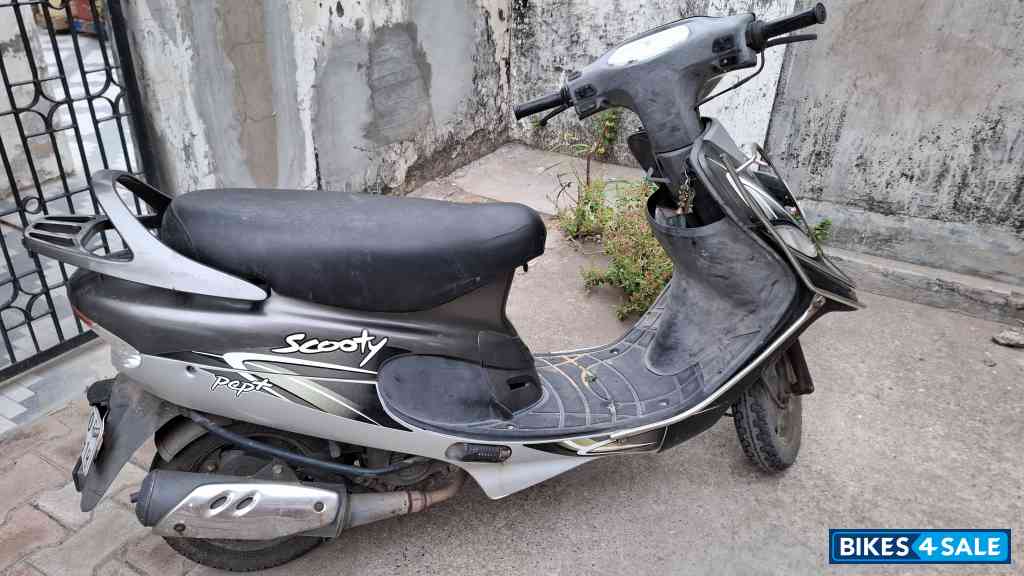 Grey Metalic TVS Scooty Pep Plus