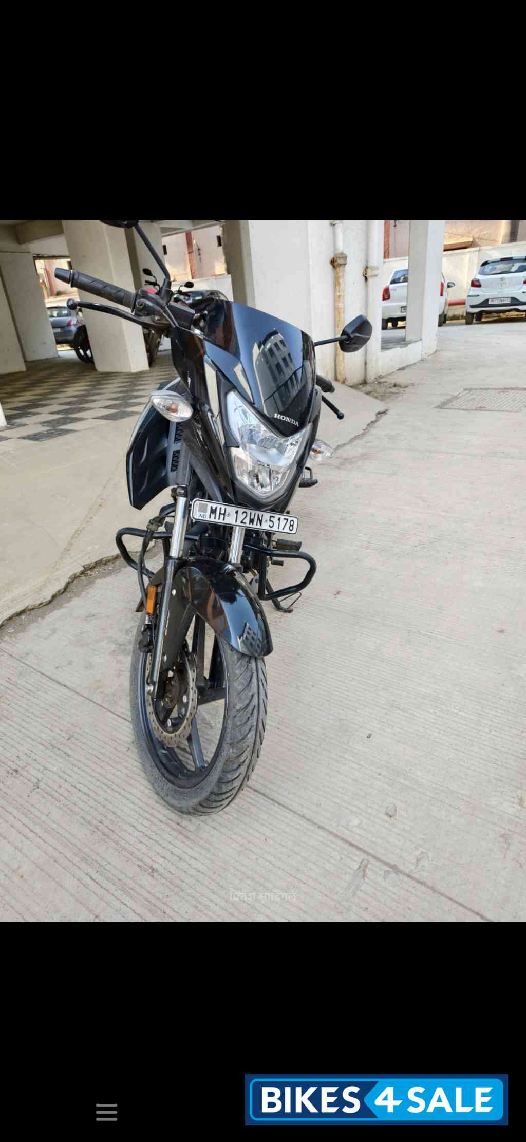 Black White Strip Honda SP 160 Double Disc Black White Strip Honda SP 160 Double Disc