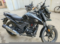Black White Strip Honda SP 160 Double Disc