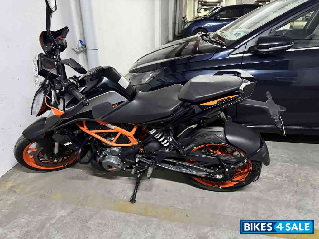 KTM Duke 390 BS6