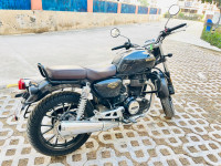 Pearl Black Honda CB350 DLX Pro