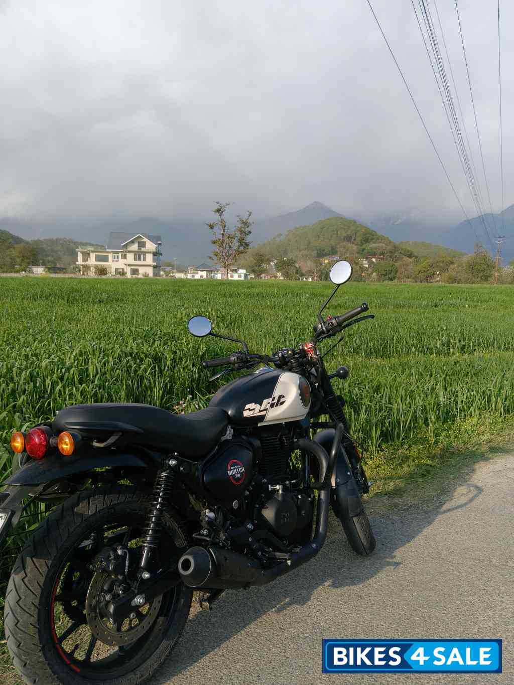 Tokyo Black Royal Enfield Hunter 350 Metro