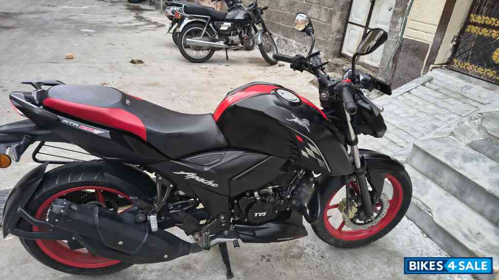TVS Apache RTR 160 4V Special Edition TVS Apache RTR 160 4V Special Edition