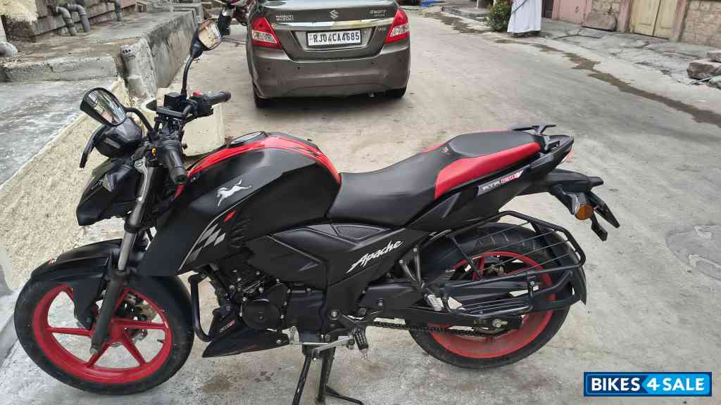 TVS Apache RTR 160 4V Special Edition TVS Apache RTR 160 4V Special Edition