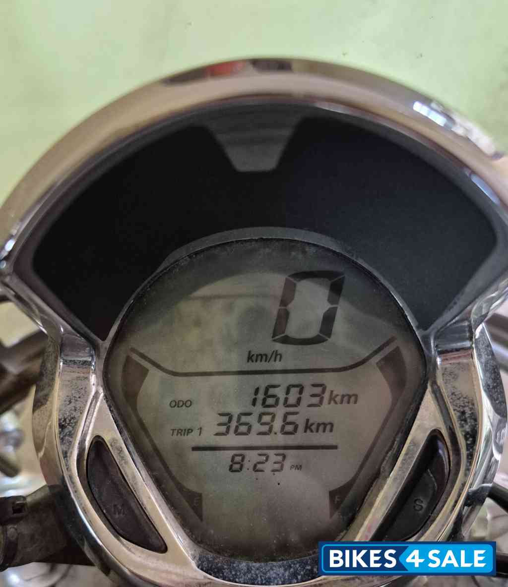Bajaj Avenger Cruise 220