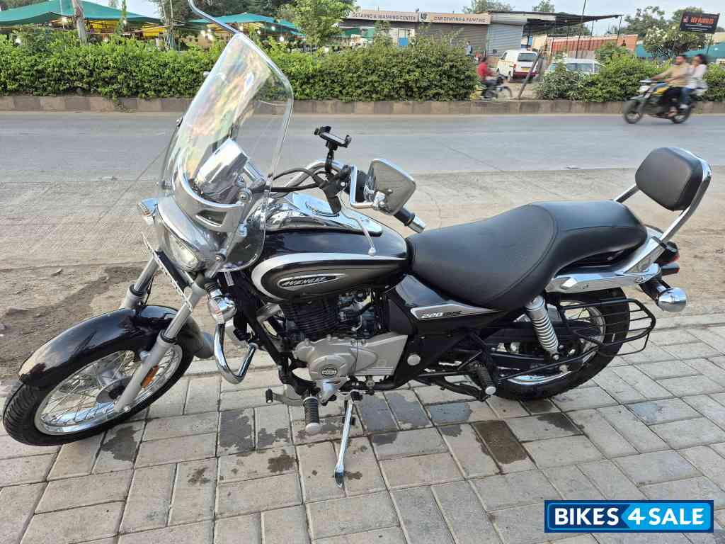 Bajaj Avenger Cruise 220 Bajaj Avenger Cruise 220